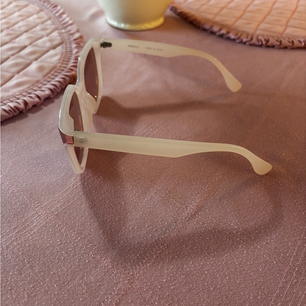 Pink Sunglasses - Picture 5 of 6